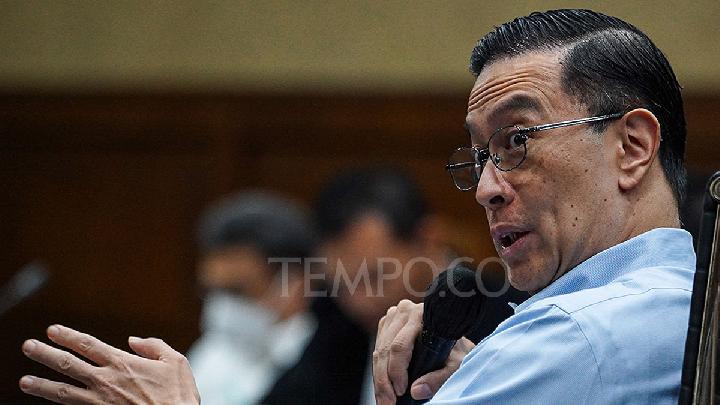 Mantan Menteri Perdagangan Thomas Trikasih Lembong atau Tom Lembong menjadi saksi dalam sidang lanjutan kasus dugaan korupsi impor gula dengan terdakwa Direktur Pengembangan Bisnis PT PPI, Charles Sitorus di Pengadilan Tipikor, Jakarta, 30 Juni 2025. Tom Lembong membantah telah memberikan izin atau persetujuan impor kepada PT PPI.Tom menegaskan hanya melanjutkan kebijakan Menteri Perdagangan sebelumnya yakni Rachmat Gobel. Tempo/Martin Yogi Pardamean