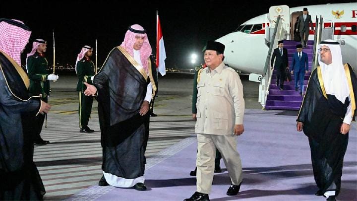 Prabowo Outlines Three Schemes to Develop Indonesian Hajj Villages