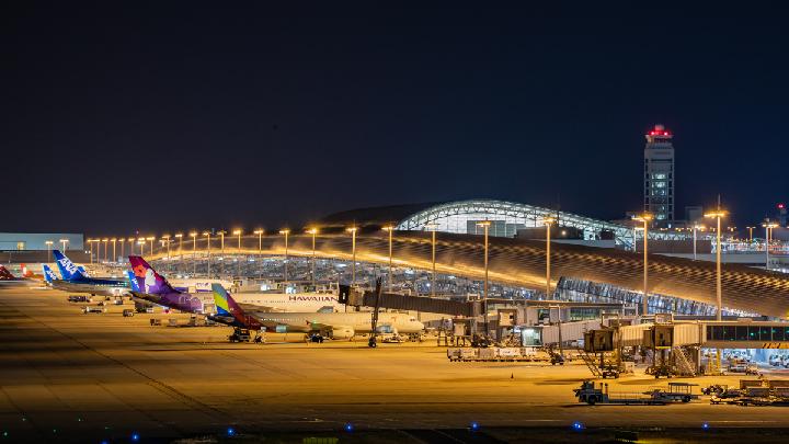 6 Airports That Won Awards for Their Breathtaking Designs