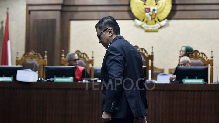 Dituntut 7 Tahun Penjara, Hasto Minta Kader PDIP Tetap Tenang