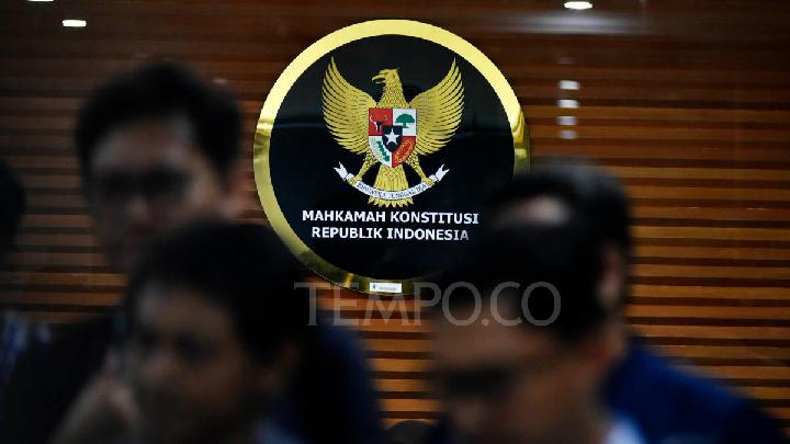 How the Political Parties Control the Constitutional Court