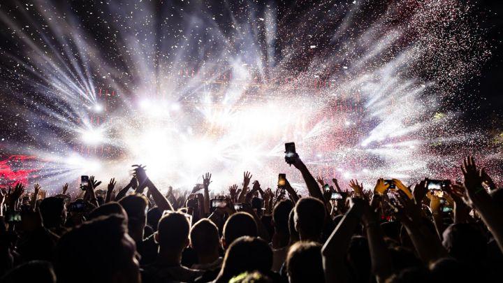 Jakarta Indonesia Passing? Ini Cara Aman & Hemat Nonton Konser K-Pop di Luar Negeri