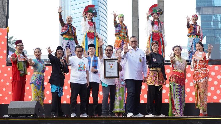 Heboh, Ribuan Pesilat dan Penari Pecahkan Rekor MURI