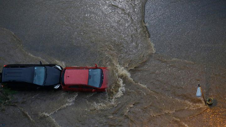 Heavy Rain Causes Flooding in Bali's Denpasar and Jembrana