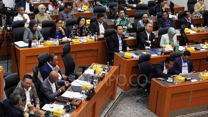 Anggota Badan Anggaran DPR RI mengikuti Rapat Kerja di Kompleks Parlemen, Senayan, Jakarta, 7 Juli 2025. Tempo/Amston Probel