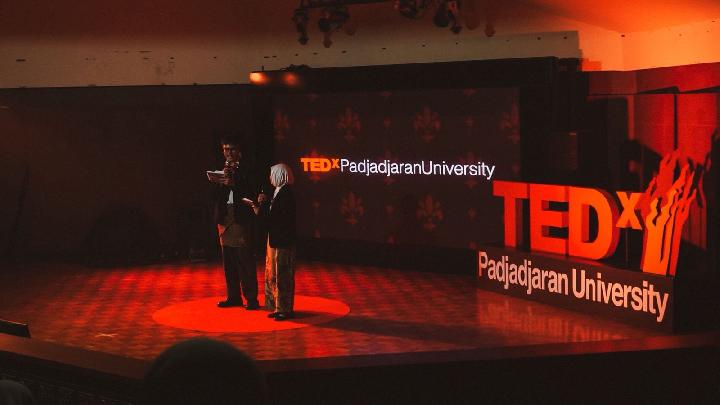 Gaungan Kujang TEDxPadjadjaran: Koneksi yang Menggema