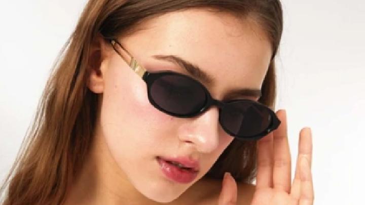 Koleksi Kacamata Hitam dengan Bingkai Oval sampai Cat Eye, Plus UV400
