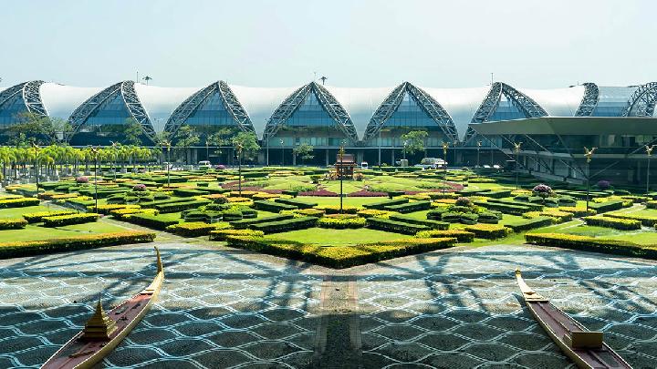 Thailand Grants 200,000 Free Domestic Travel Passes to International Tourists