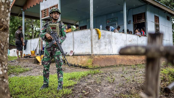 Opposing Troops Guarding Businesses