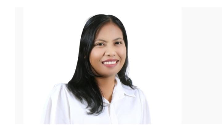 Theresia Dwiaudina Sari Putri, Bidan Desa Uzuzozo Pendekar Anti-Stunting