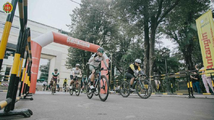 Tour de Ambarrukmo Attracts 1,200 Cyclists to Explore Yogyakarta's Scenic Routes