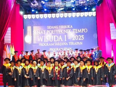 Wisuda I  Politeknik Tempo di Perpustakaan Nasional, 12 Juli 2025.