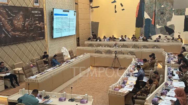 Indonesia's DPR Commission II Cancels All Slated Overseas Trips as Protests Persist