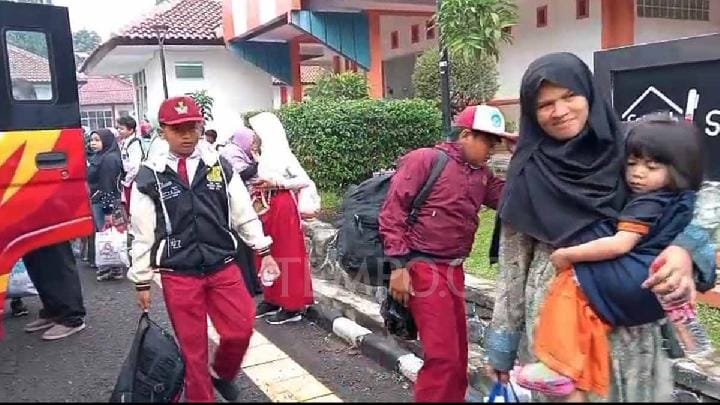 Hari Pertama MPLS Sekolah Rakyat, Wali Murid: Seperti Mondokin Anak