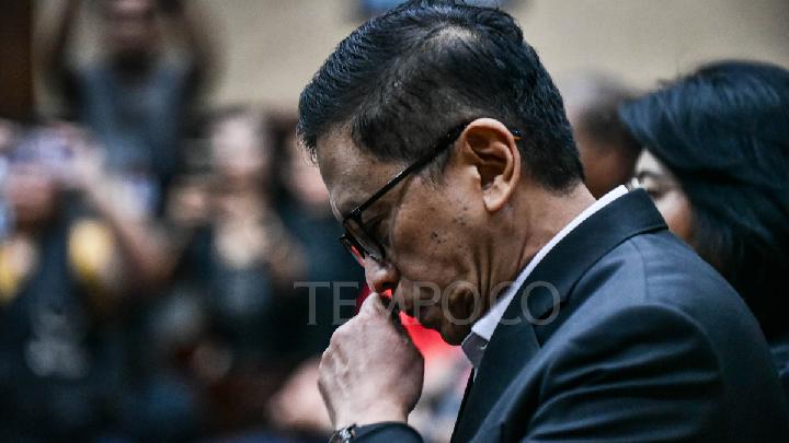 PDIP Chief Hasto Kristiyanto Sentenced to 3.5 Years in Prison for Bribery