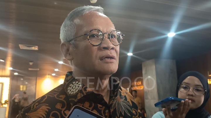 Wakil Ketua Komisi II DPR dari fraksi PDIP Aria Bima saat ditemui di Kompleks Parlemen, Jakarta, 14 Juli 2025. Tempo/Dian Rahma