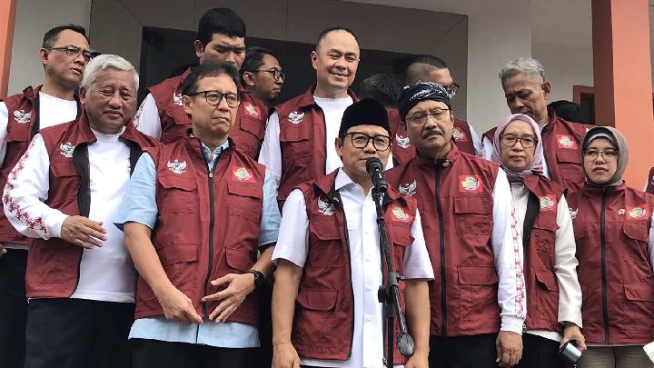 Minister Ensures That People's School Students Come from Underprivileged Backgrounds