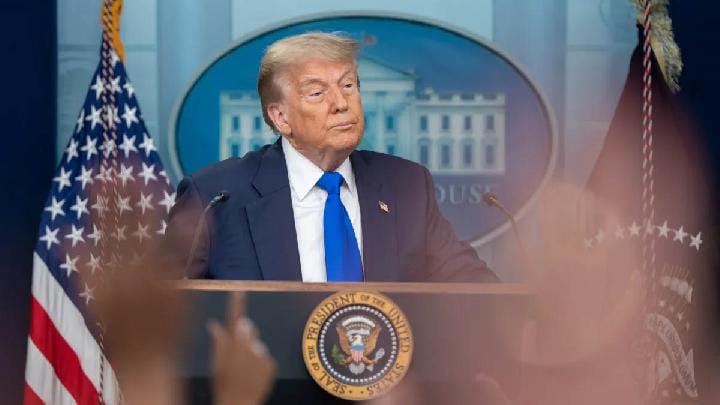 Trump's 19% Tariff Fuels Import Surge, Straining Indonesian Entrepreneurs