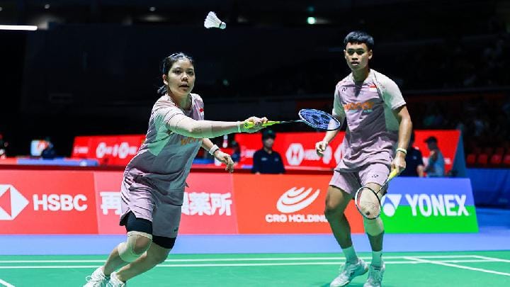 Ganda campuran Indonesia, Jafar Hidayatullah/Felisha Alberta Nathaniel Pasaribu, saat bertanding di Japan Open 2025 yang berlangsung di Tokyo Metropolitan Gymnasium, 16 Juli 2025. Dok. Tim Media PBSI.
