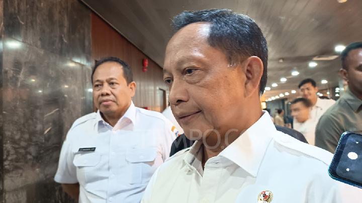 Indonesian Govt Still Reviewing Top Court's Ruling on Election Separation, Minister Says