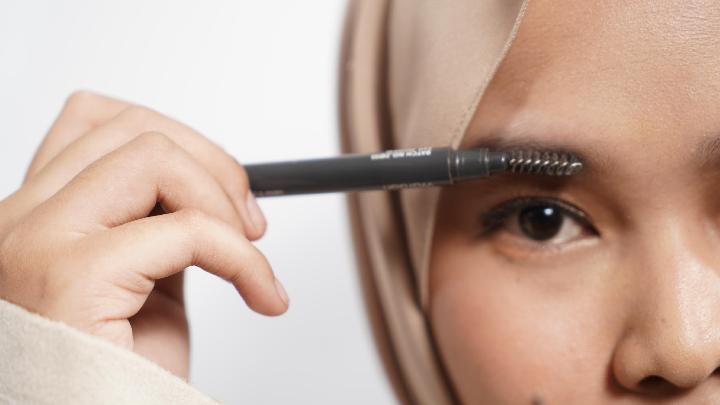 Koleksi Sea Makeup untuk Mata Lebih Tajam, dari Brow Gel sampai Maskara Waterproof