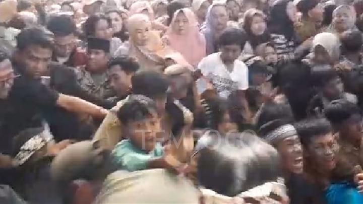 Facts Behind the Fatal Crowd Surge at Dedi Mulyadi's Son's Wedding Party