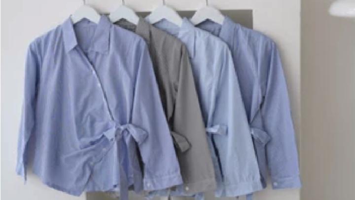 Rekomendasi Atasan Kasual dengan Detail Pita, Motif Salur, dan Bahan Adem