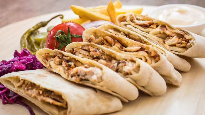 Dubai Food Guide: From Street Food to Matcha Delights