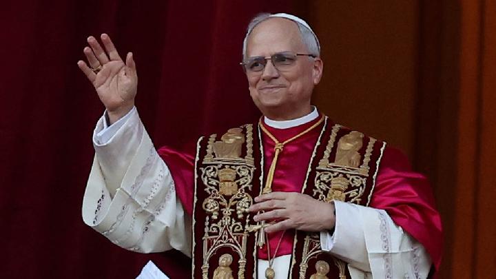 Pope Leo Criticizes Elon Musk Trillion-Dollar Proposed Pay: "We're in Big Trouble"