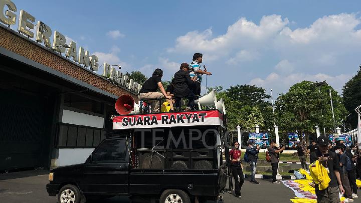 Kronologi BEM UGM dan BEM Undip Ramai-ramai Keluar dari Aliansi BEM SI