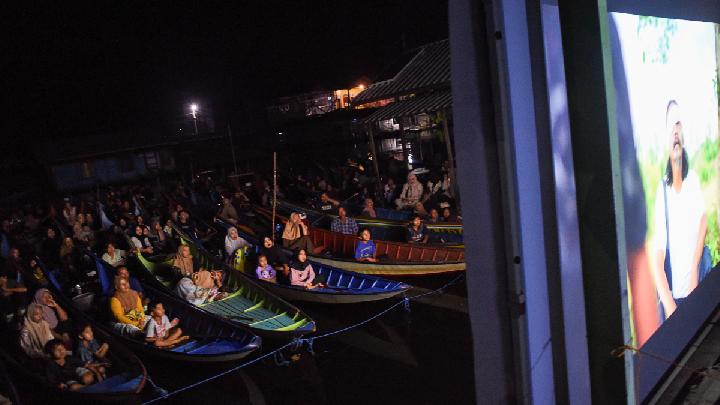Bioskop Terapung Hiburan Masyarakat Pesisir