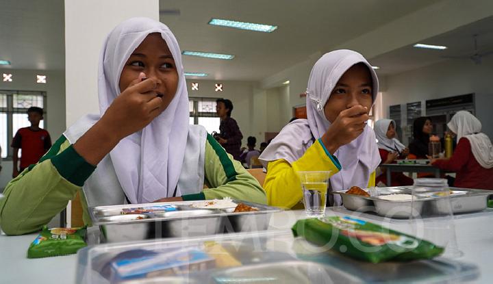 BGN Rushes to Build 7,000 Kitchens to Hit Prabowo's 20 Million MBG Target