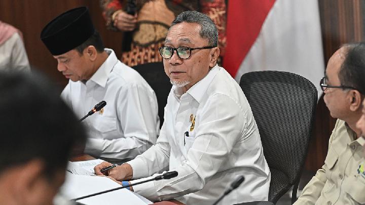 MUI Respons Omongan Zulhas yang Bilang Rakyat Indonesia Terbiasa Disedekahi