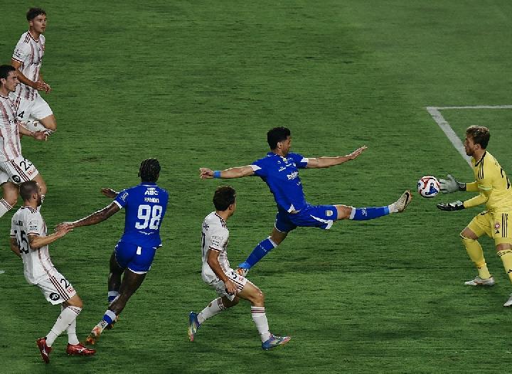 Persib Bandung Defeats Western Sydney Wanderers 1-0 at Team Launch