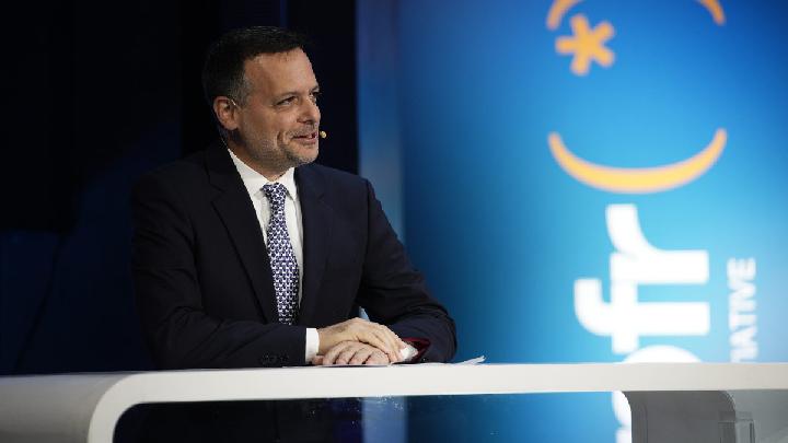 Athens Mayor and Israeli Envoy Clash Over Antisemitic Graffiti Incident