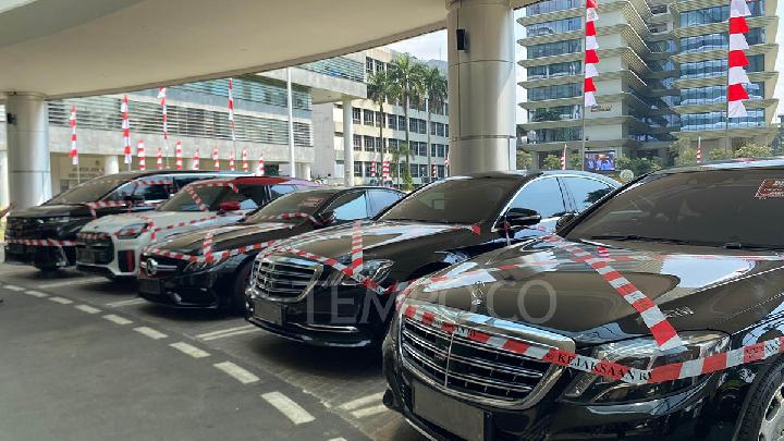 Lima Mobil Mewah yang Disita dari Riza Chalid: Alphard hingga Mini Cooper