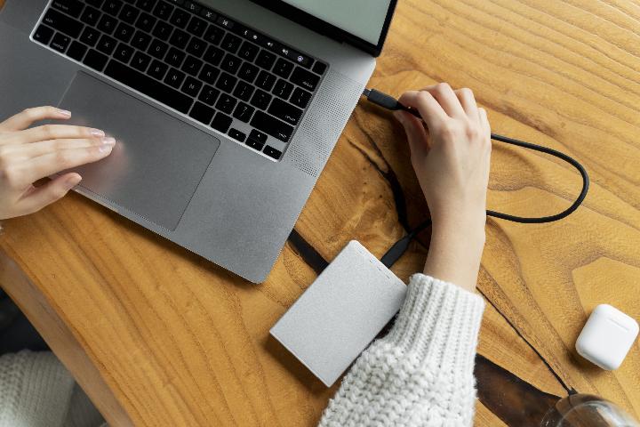5 Pilihan Powerbank yang Wajib Kamu Bawa saat Bepergian