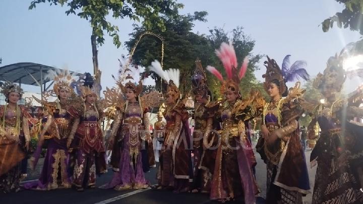 Karnaval Indonesian Street Performance Jogja Cross Culture: Nusantara Menari di kawasan Malioboro, Yogyakarta, 6 Agustus 2025. Tempo/Pribadi Wicaksono