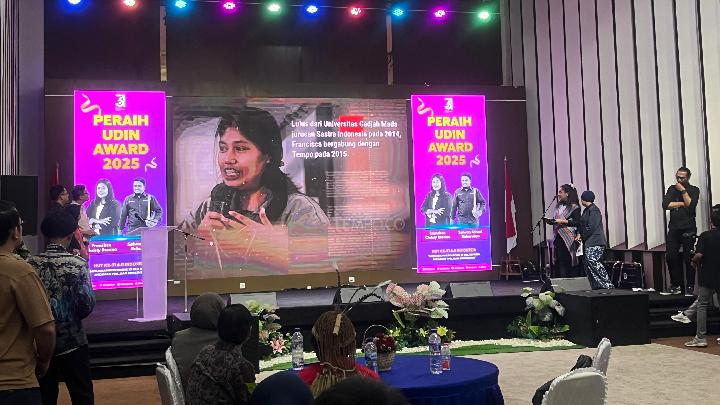 Tempo Journalist Thanks Hasan Nasbi After Winning Udin Award 2025