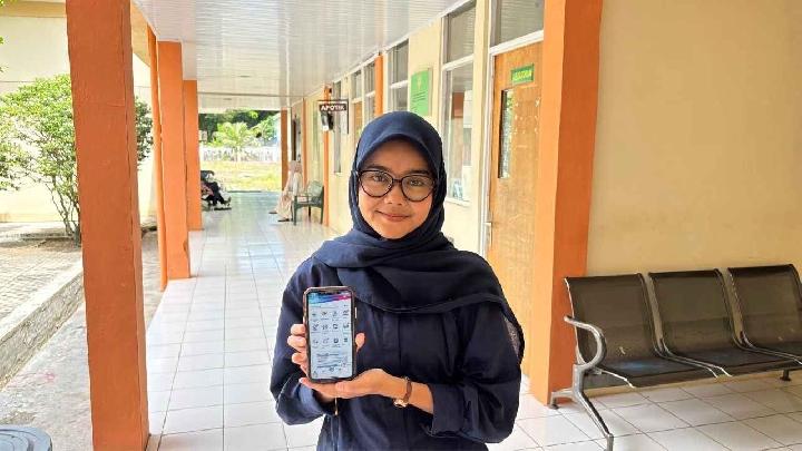 Rasakan Manfaat Program JKN, RikaDapatkan Kacamata Gratis