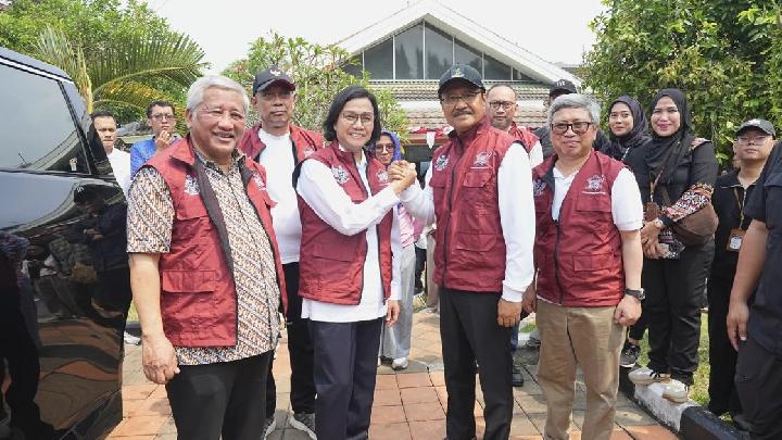 Menteri Keuangan Sri Mulyani Kunjungi Sekolah Rakyat