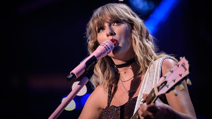 Lirik Lagu August Taylor Swift, Mandatory Song Bulan Agustus 