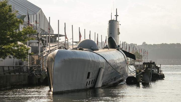 Debut Kapal Selam Autonomous Buatan PT PAL di HUT ke-80 TNI