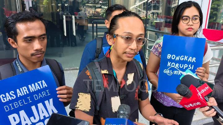 ICW Files Second Report on Alleged Corruption in Police's Tear Gas Procurement to KPK