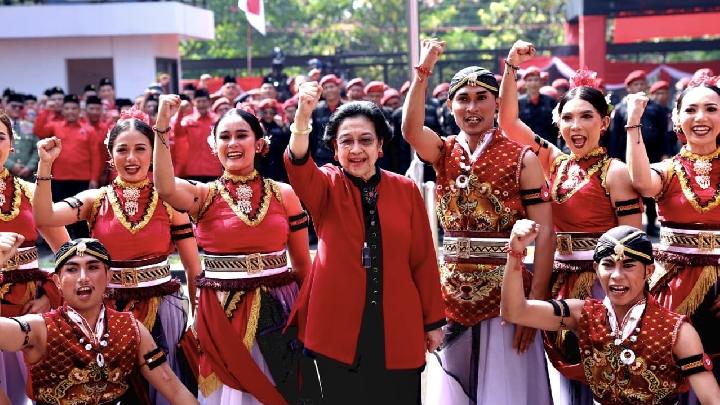 Megawati Minta Kader PDIP Tak Tergoda Kekuasaan