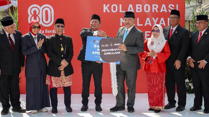 PNM Salurkan Enam Ambulans Lewat Baznas pada HUT ke-80 RI