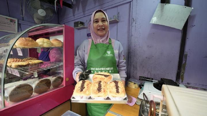 Neneng Raup Omzet Rp 30 Juta per Bulan Berkat Program Baznas