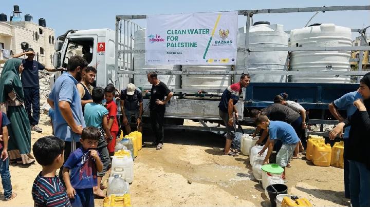 Wujudkan Aksi Peduli Gaza : Le Minerale dan Baznas Kirim Air Bersih