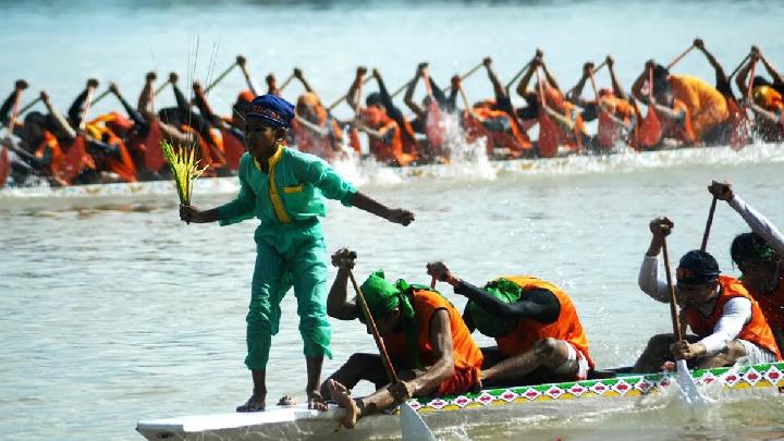 Indonesian Pacu Jalur Festival Seeing Spike in Tourist Visits This Year