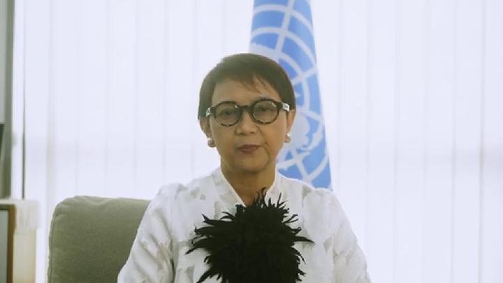 Retno Marsudi Honored as Water Investment Champion at Africa Water Infrastructure Summit